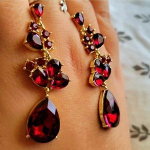 Vampy Zara Dangle Earrings